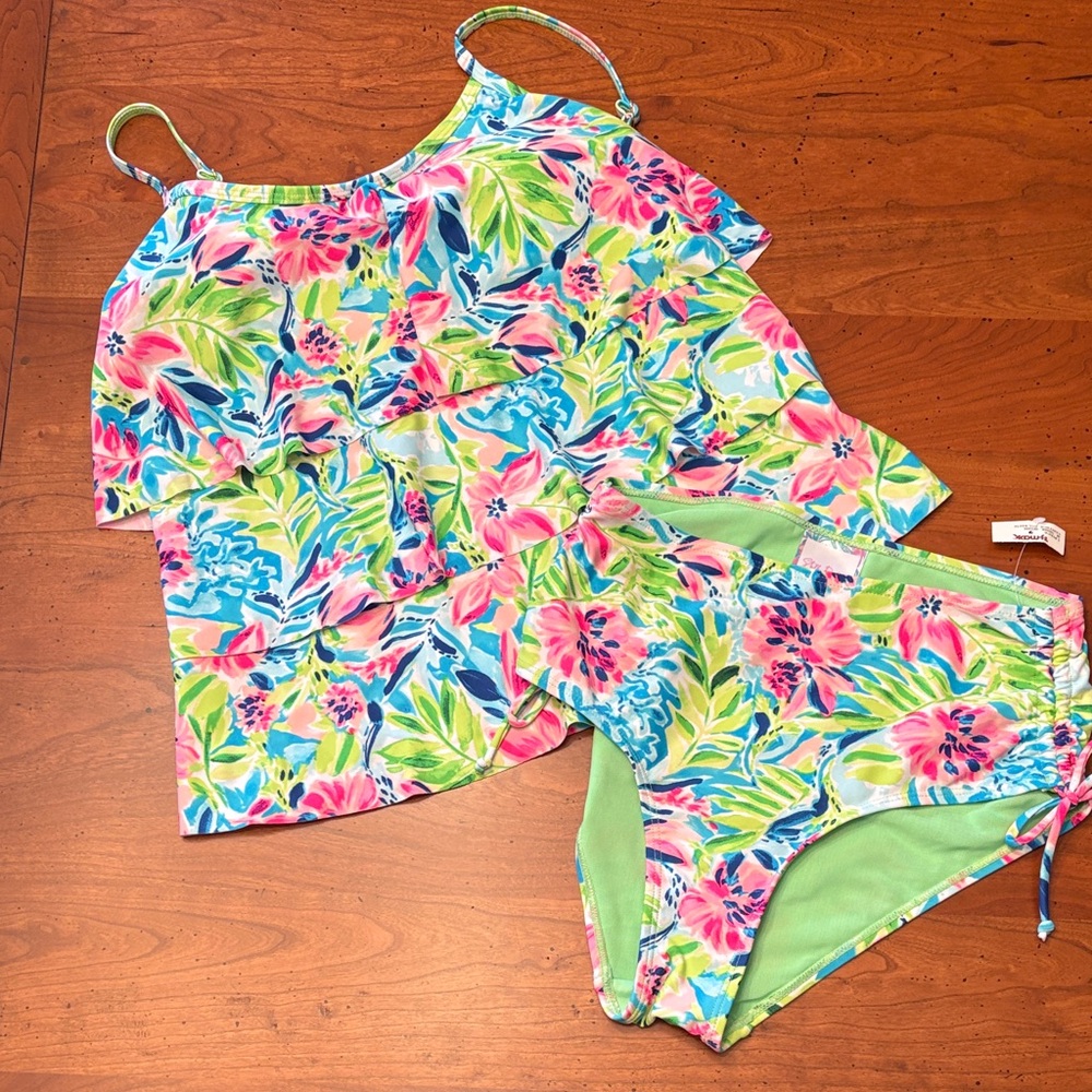 Two piece swim wear